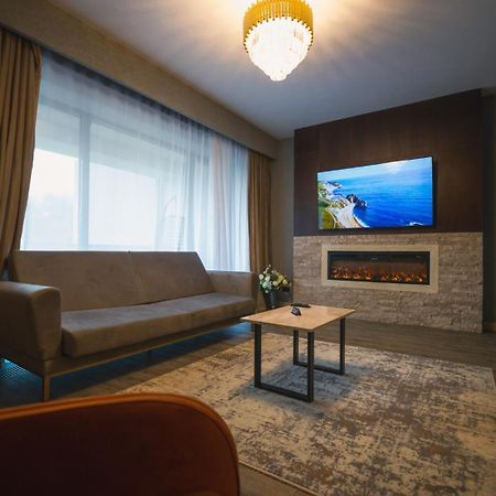 Elexus Apartments 포이아나브라소프 외부 사진