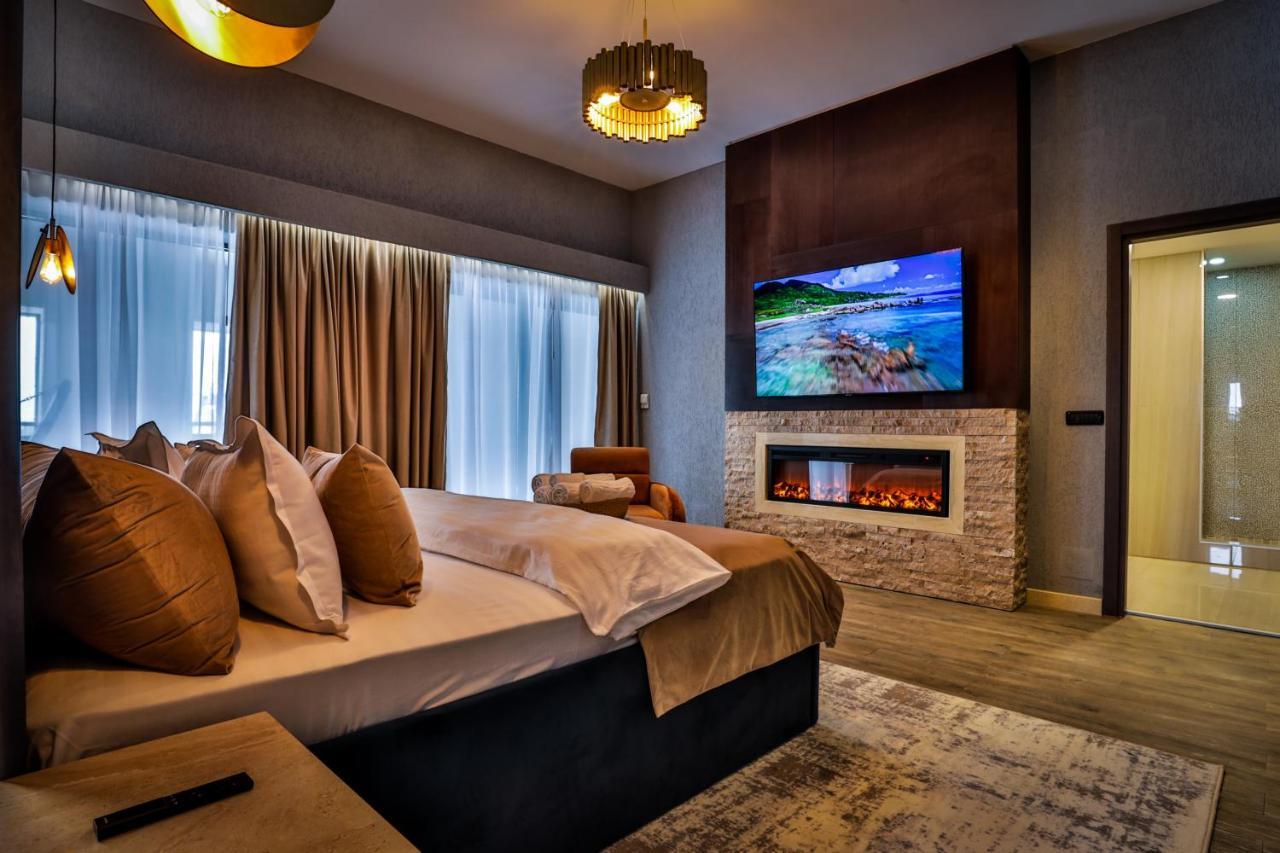 Elexus Apartments 포이아나브라소프 외부 사진