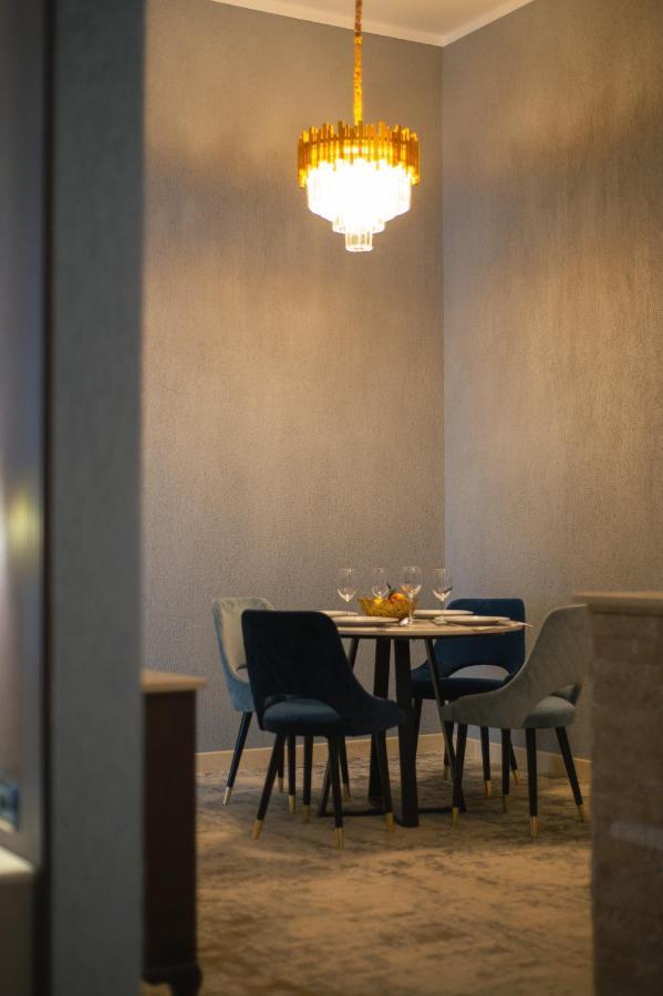 Elexus Apartments 포이아나브라소프 외부 사진