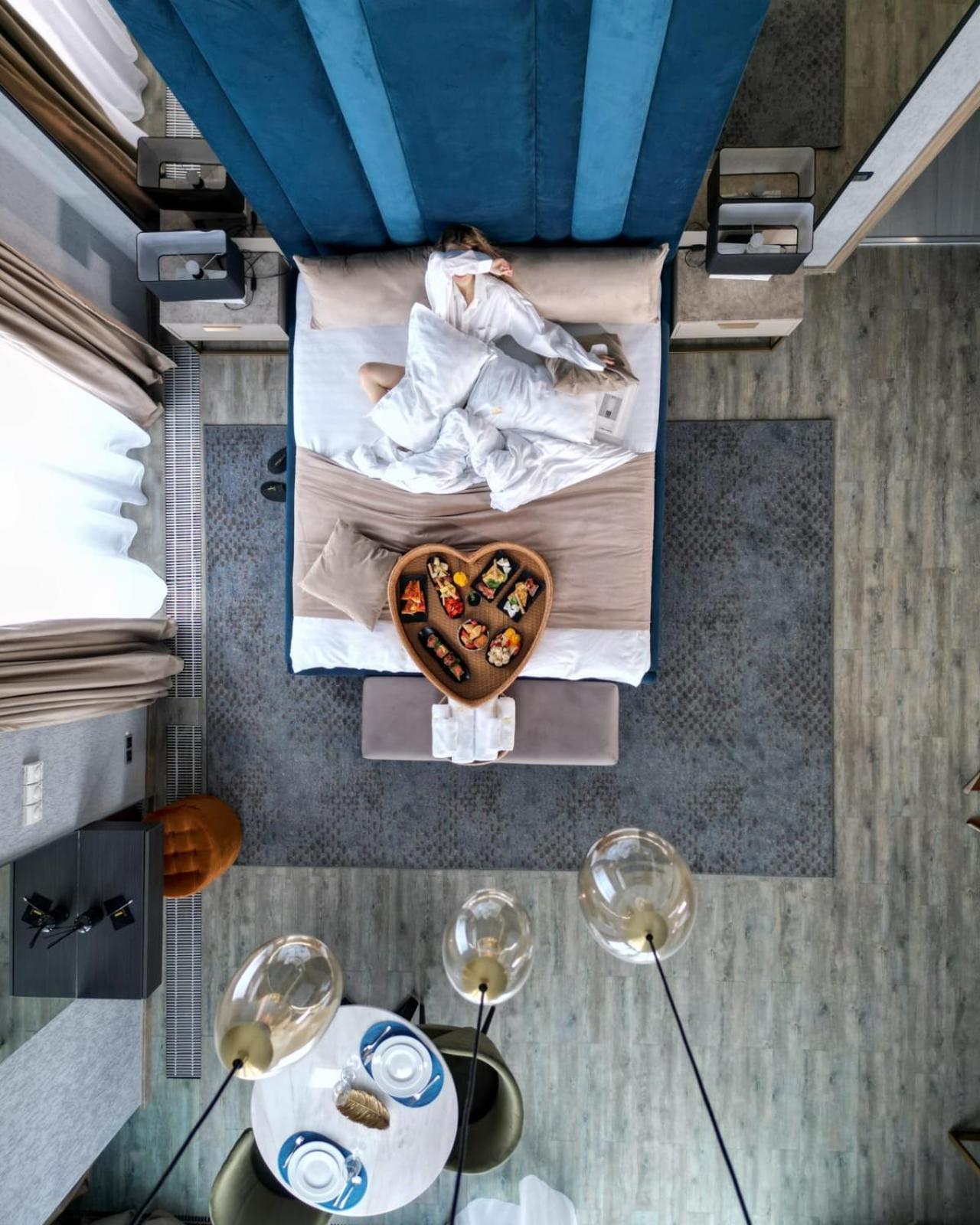 Elexus Apartments 포이아나브라소프 외부 사진